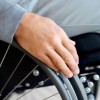 Disabile sulla sedia a rotelle