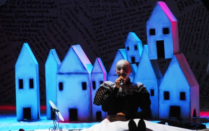Hamlice, lo spettacolo dei detenuti / attori al Teatro della Tosse