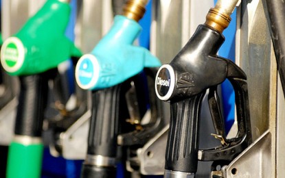 Caro benzina: stangata da 215 milioni sui viaggi di Capodanno