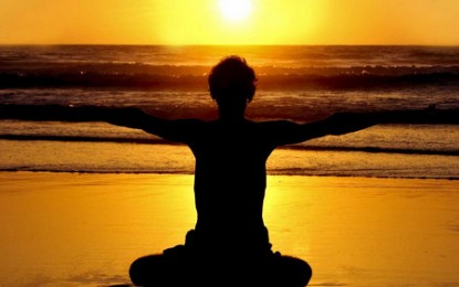 Yoga in spiaggia, dieci incontri gratuiti a Vernazzola
