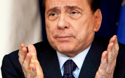 Berlusconi esce dal Parlamento: la lunga agonia del governo senza idee