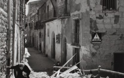 Robert Capa: 78 immagini in bianco e nero raccontano gli anni della seconda guerra mondiale in Italia