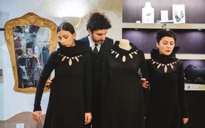 Una performance ‘ su misura’ presso il negozio Lo Spaventapasseri