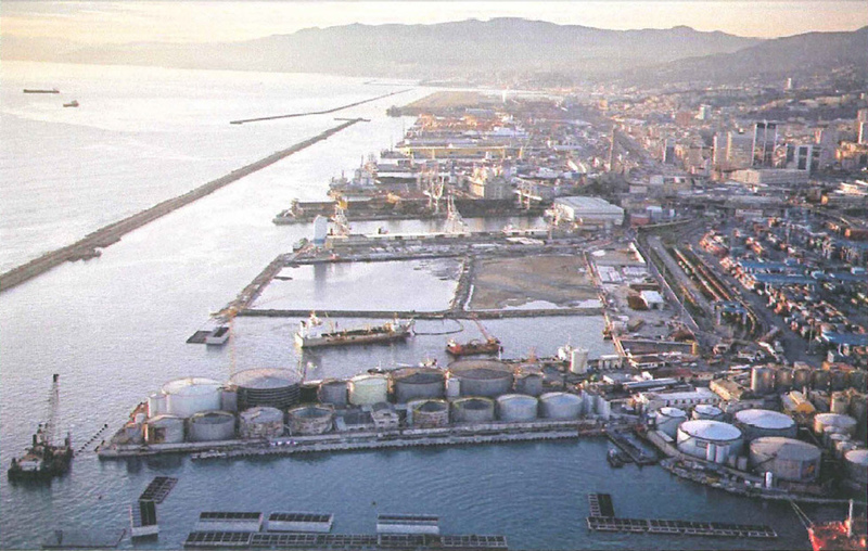 Fuochi d’artificio per la Msc Seaview, ma per Genova c’è poco da festeggiare