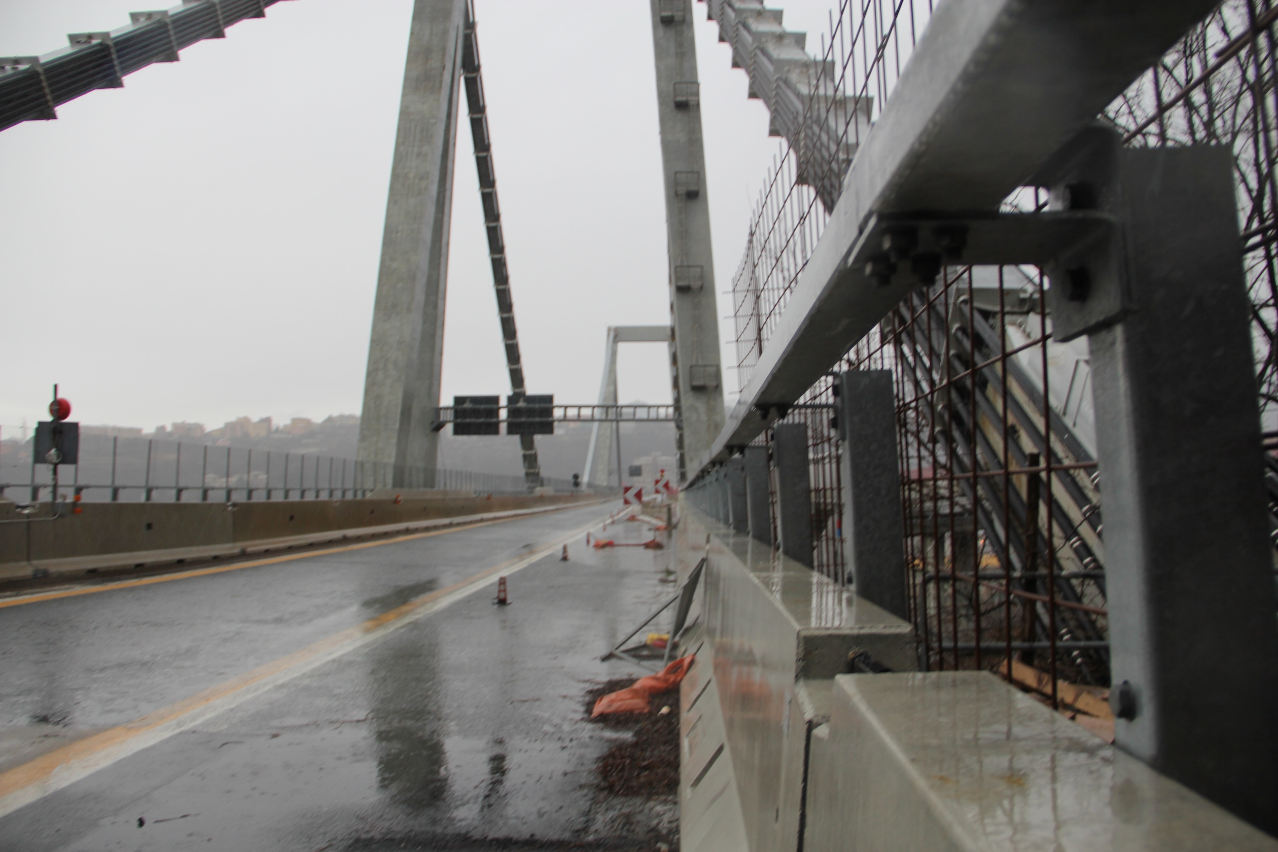 Ne demolissero altri cento